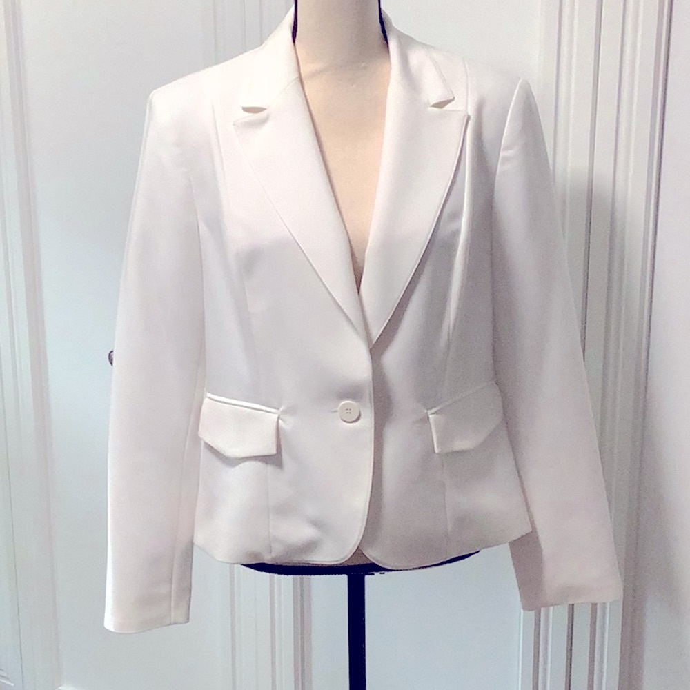 NWOT INGENUITY Cream Blazer Lined, One Button Tailored Style, Size 12